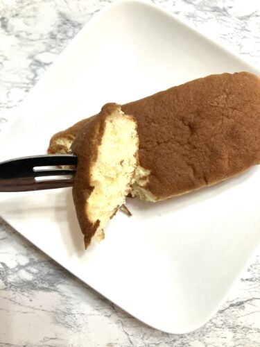 ミルクカステーラ 断面を切ったところ